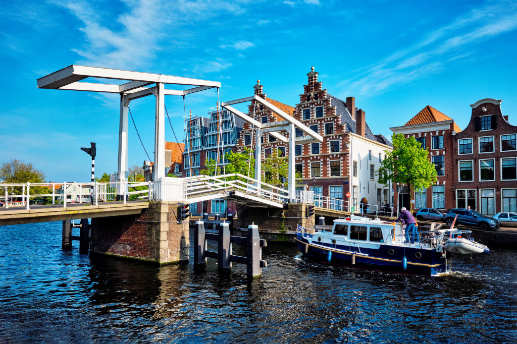 Haarlem, The Netherlands jigsaw puzzle in Bridges puzzles on TheJigsawPuzzles.com