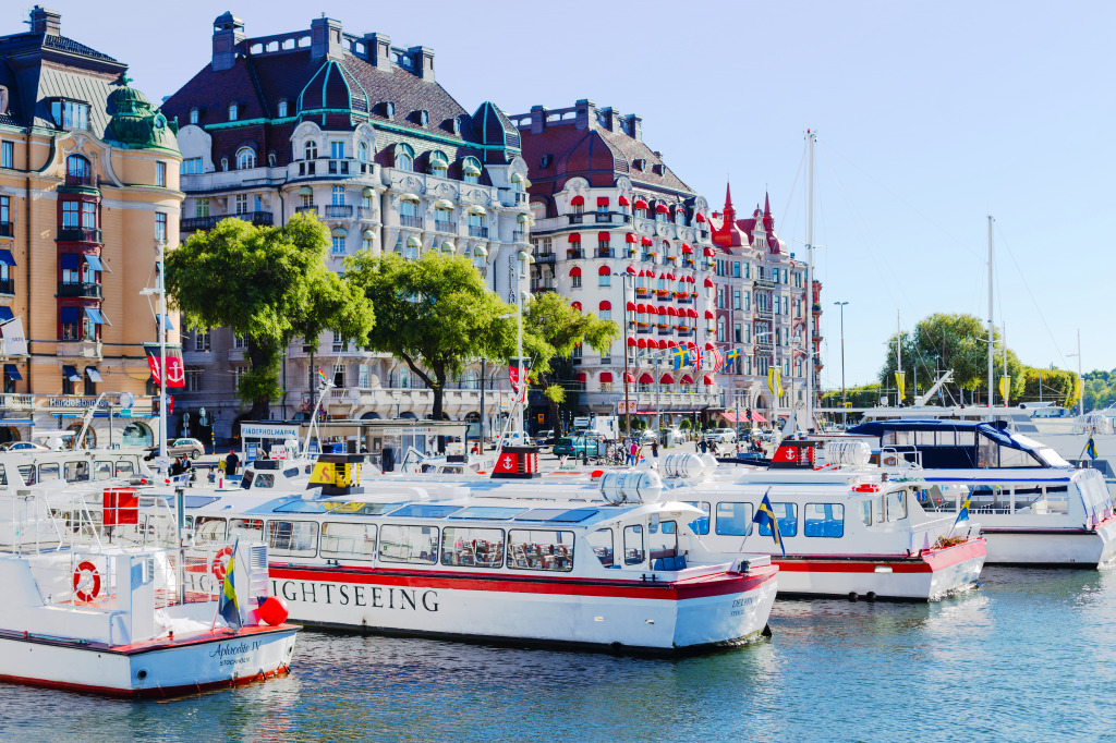 Strandvägen Boulevard in Stockholm, Sweden jigsaw puzzle in Street View puzzles on TheJigsawPuzzles.com