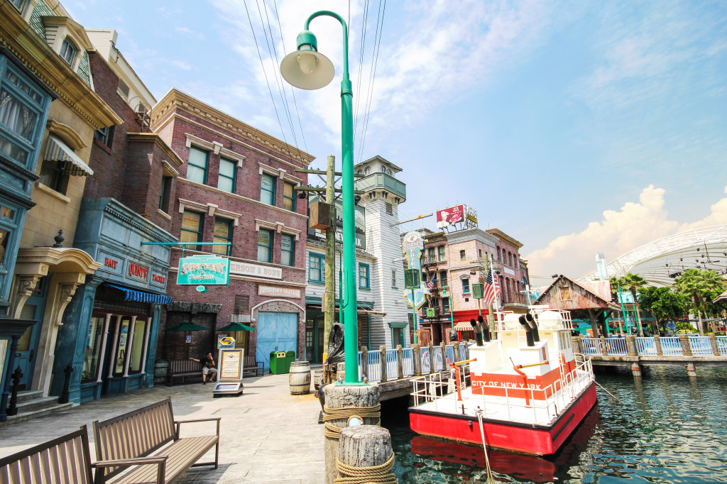 Universal Studios Singapore Theme Park jigsaw puzzle in Street View puzzles on TheJigsawPuzzles.com