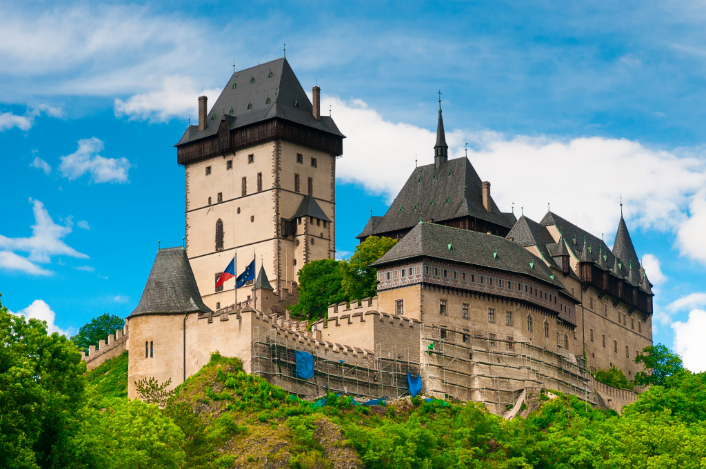 Castle Karlstejn, Czech Republic jigsaw puzzle in Castles puzzles on TheJigsawPuzzles.com