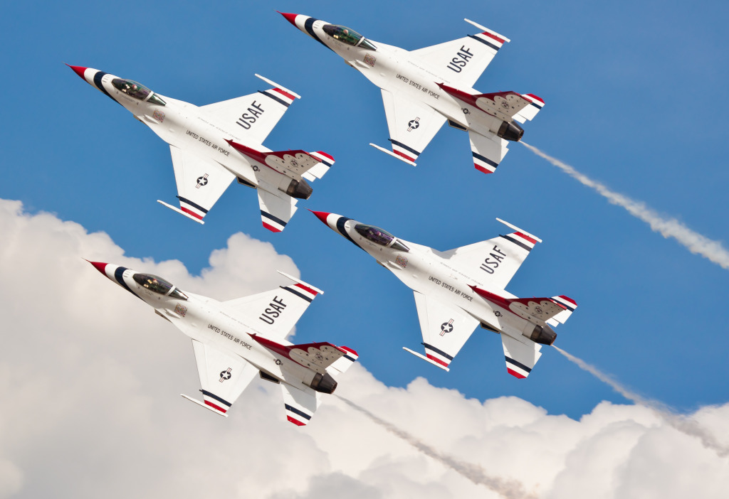 USAF Thunderbirds Squadron jigsaw puzzle in Aviation puzzles on TheJigsawPuzzles.com