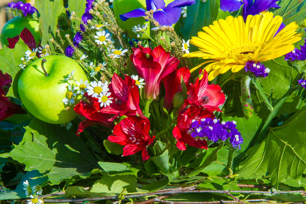 Floral Arrangement jigsaw puzzle in Flowers puzzles on TheJigsawPuzzles.com