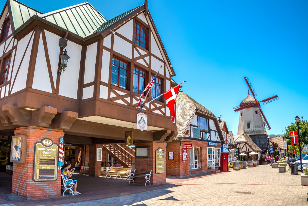 Solvang Village, California jigsaw puzzle in Street View puzzles on TheJigsawPuzzles.com