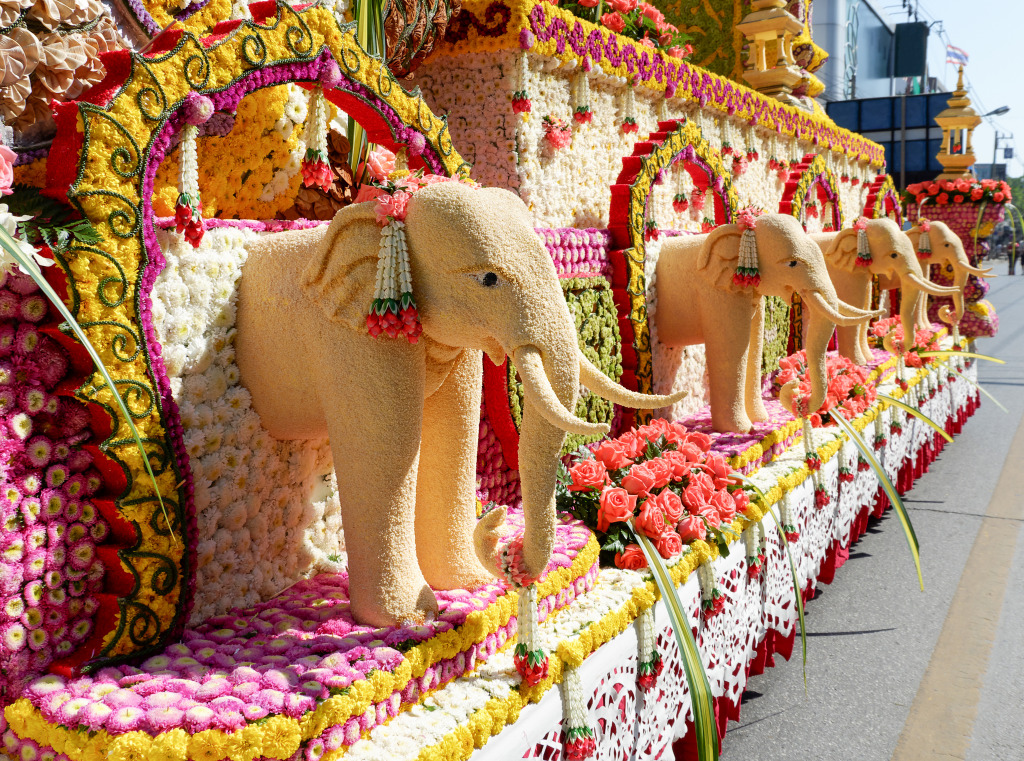 Chiang Mai Flower Festival, Thailand jigsaw puzzle in Puzzle of the Day puzzles on TheJigsawPuzzles.com