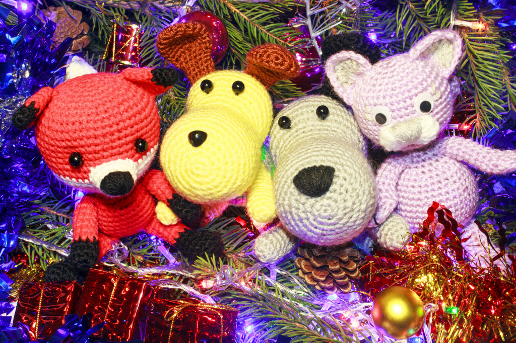 Crochet Christmas Decorations jigsaw puzzle in Christmas & New Year puzzles on TheJigsawPuzzles.com