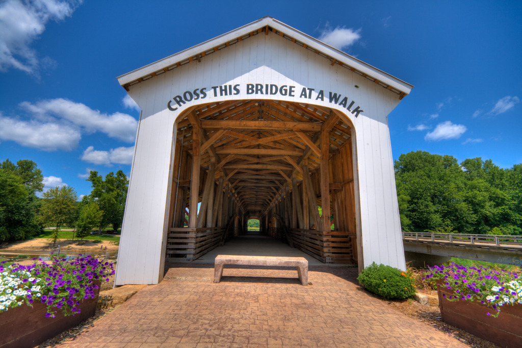 Covered Bridge in Indiana jigsaw puzzle in Bridges puzzles on TheJigsawPuzzles.com