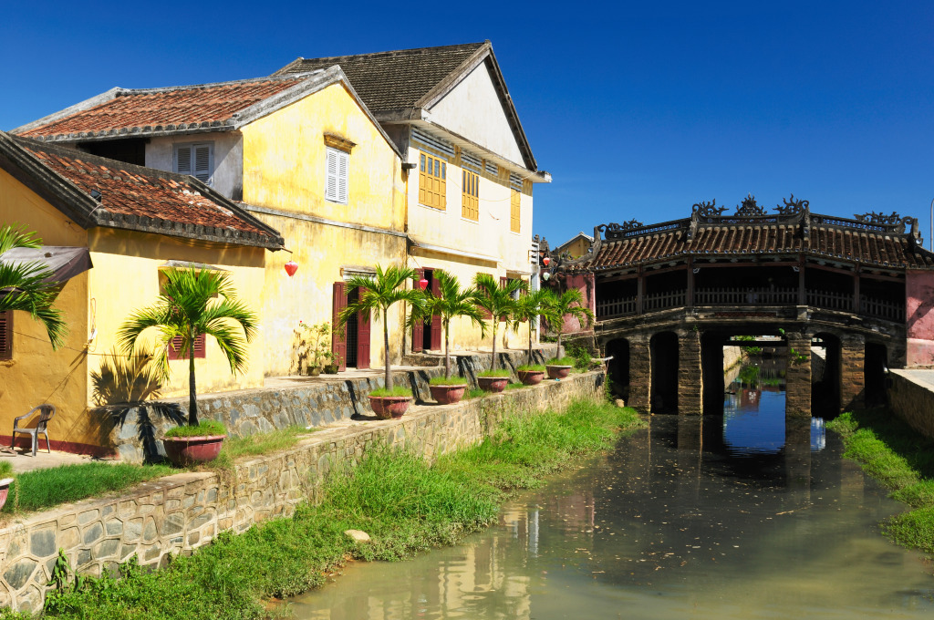 Japanese Covered Bridge, Hoi An, Vietnam jigsaw puzzle in Bridges puzzles on TheJigsawPuzzles.com