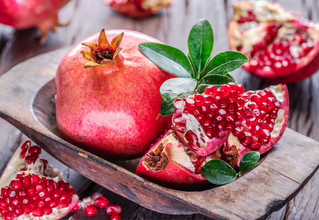 Ripe Pomegranates jigsaw puzzle in Fruits & Veggies puzzles on TheJigsawPuzzles.com