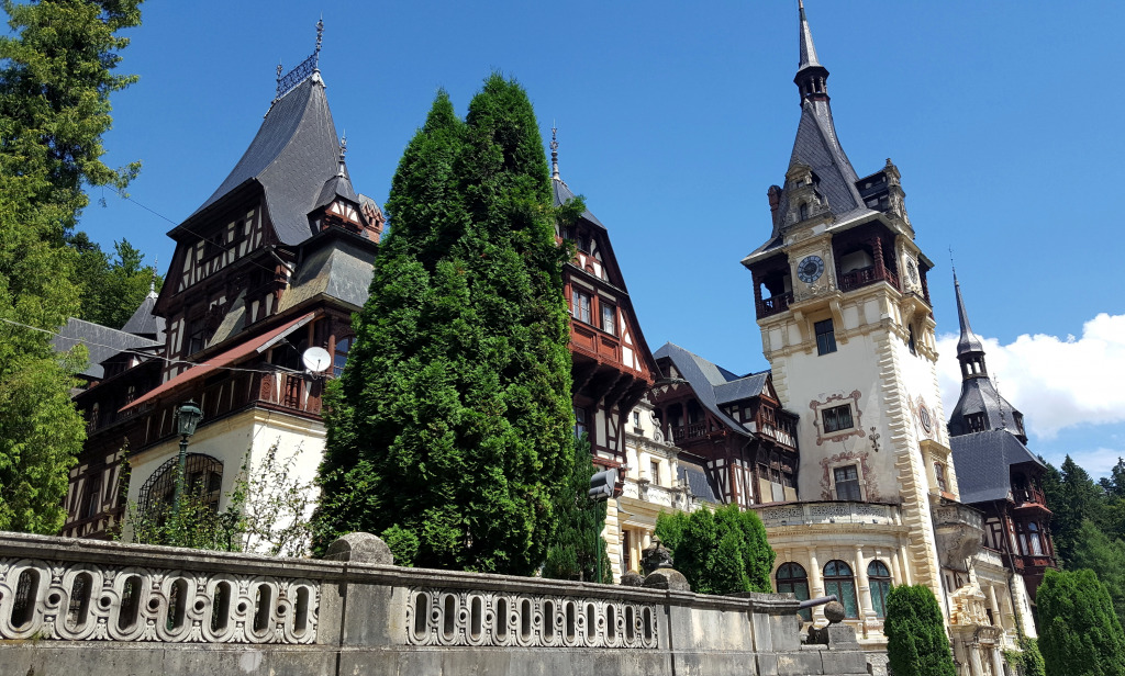 Peles Castle, Sinaia, Romania jigsaw puzzle in Castles puzzles on TheJigsawPuzzles.com