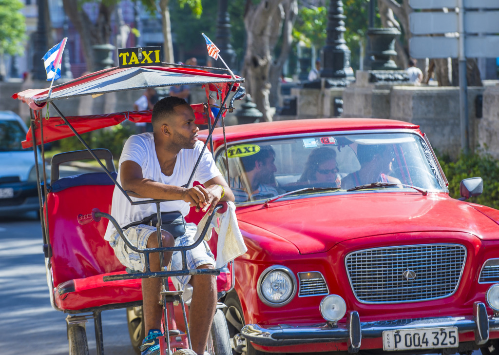 Cuban Rickshaw Driver in Havana jigsaw puzzle in People puzzles on TheJigsawPuzzles.com