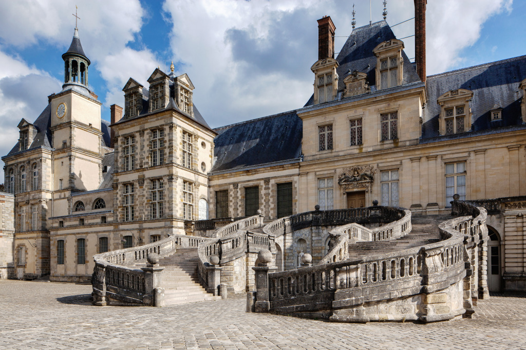 Fontainebleau Palace, France jigsaw puzzle in Castles puzzles on TheJigsawPuzzles.com