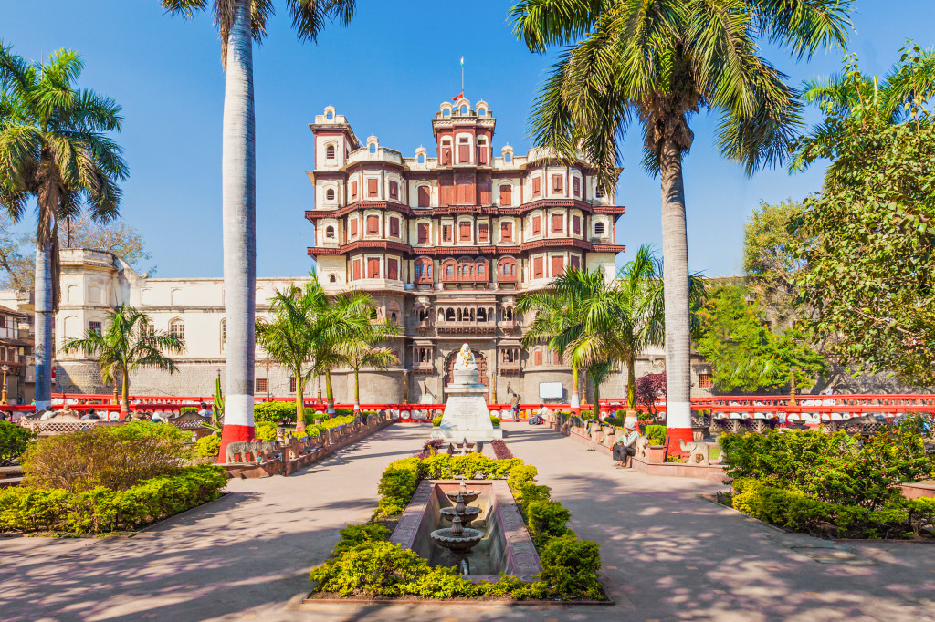 Rajwada Palace, Indore City, India jigsaw puzzle in Castles puzzles on TheJigsawPuzzles.com