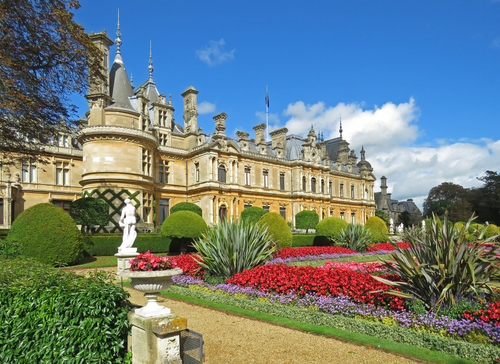 Waddesdon Manor, Buckinghamshire, England jigsaw puzzle in Castles puzzles on TheJigsawPuzzles.com