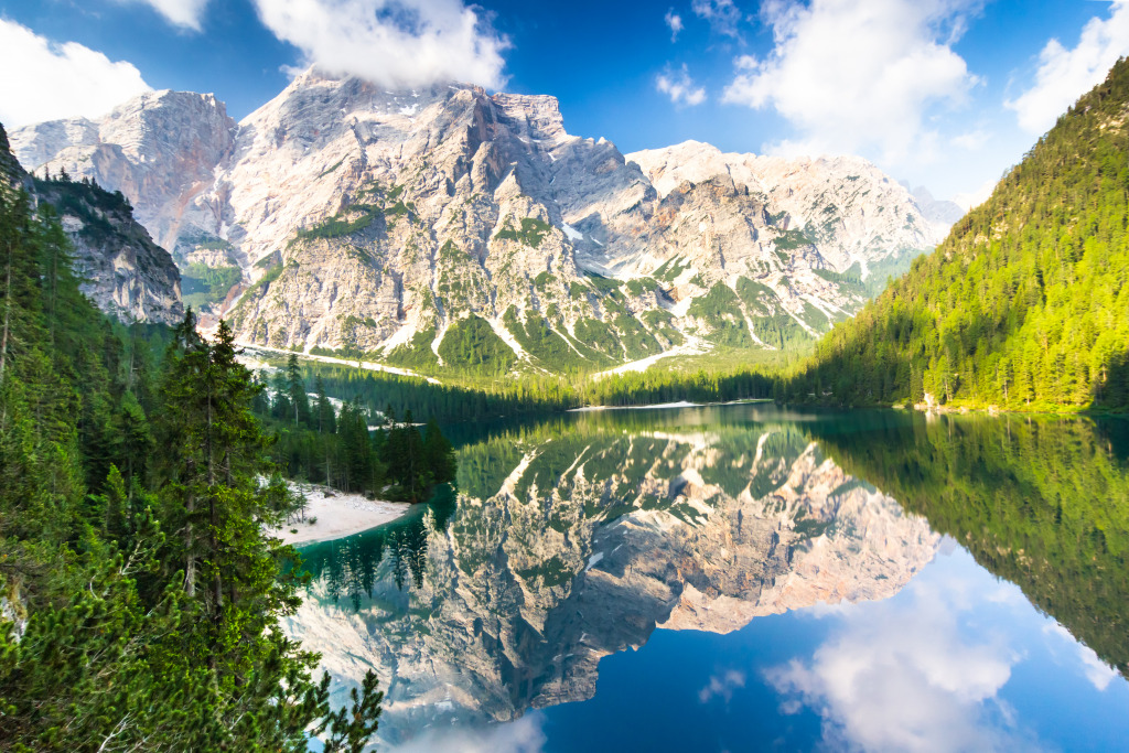 Lake Braies, South Tyrol, Italy jigsaw puzzle in Great Sightings puzzles on TheJigsawPuzzles.com