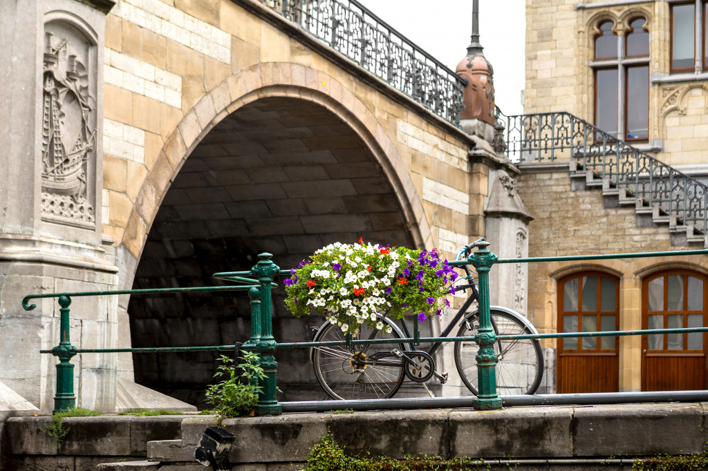 Bridge over a Canal in Ghent, Belgium jigsaw puzzle in Bridges puzzles on TheJigsawPuzzles.com