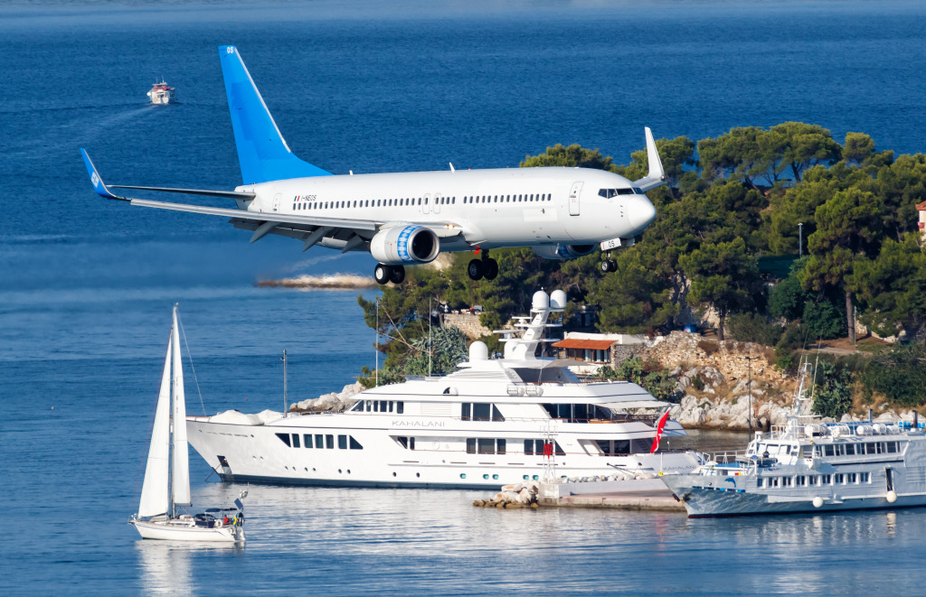 Skiathos, Greece jigsaw puzzle in Aviation puzzles on TheJigsawPuzzles.com