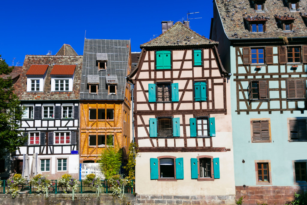 Old Town of Strasbourg, France jigsaw puzzle in Street View puzzles on TheJigsawPuzzles.com