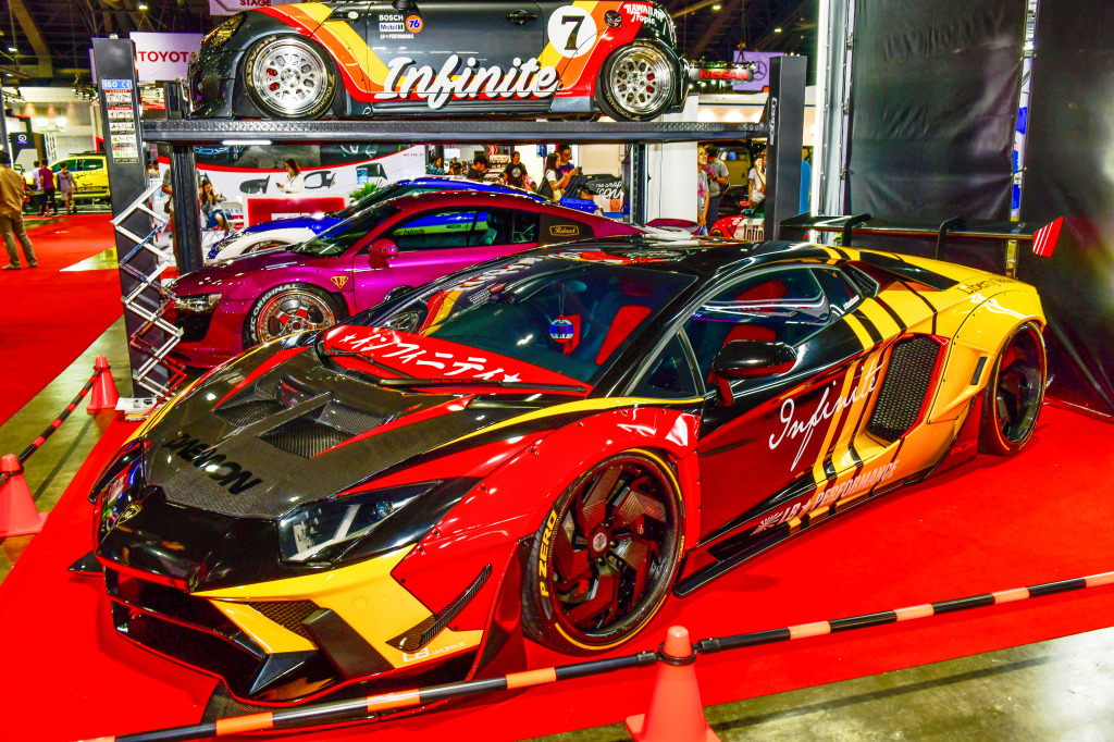 Lamborghini Aventador, Bangkok Car Show jigsaw puzzle in Cars & Bikes puzzles on TheJigsawPuzzles.com