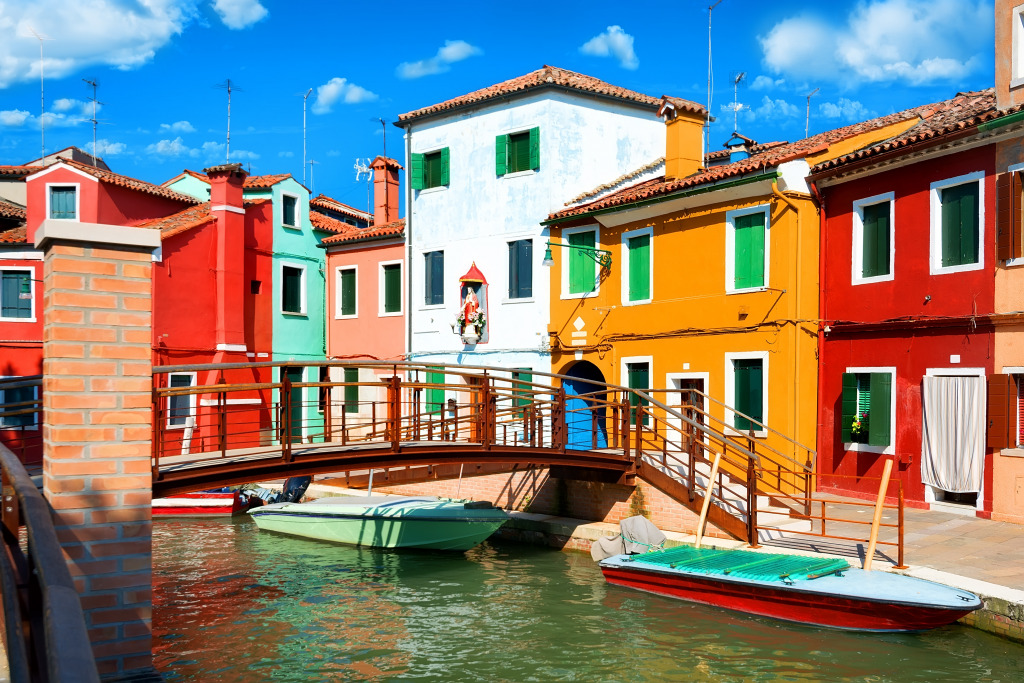 Street of Burano, Venice, Italy jigsaw puzzle in Bridges puzzles on TheJigsawPuzzles.com