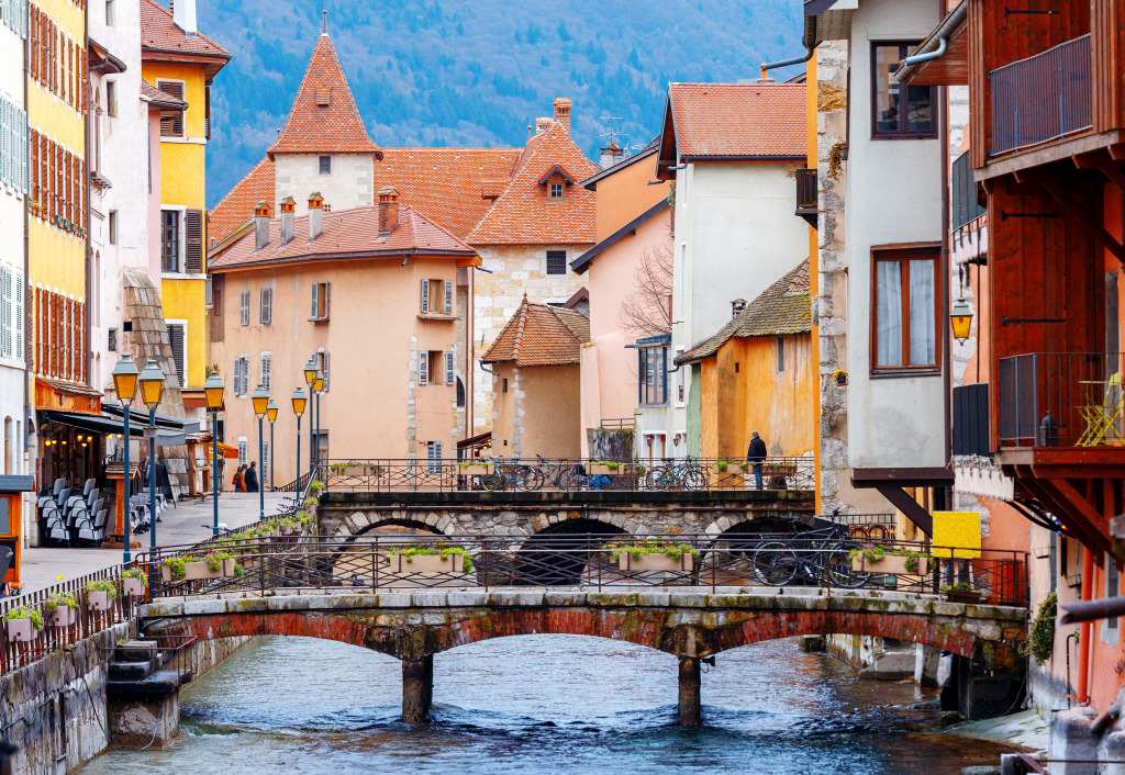 Annecy Old City, France jigsaw puzzle in Bridges puzzles on TheJigsawPuzzles.com