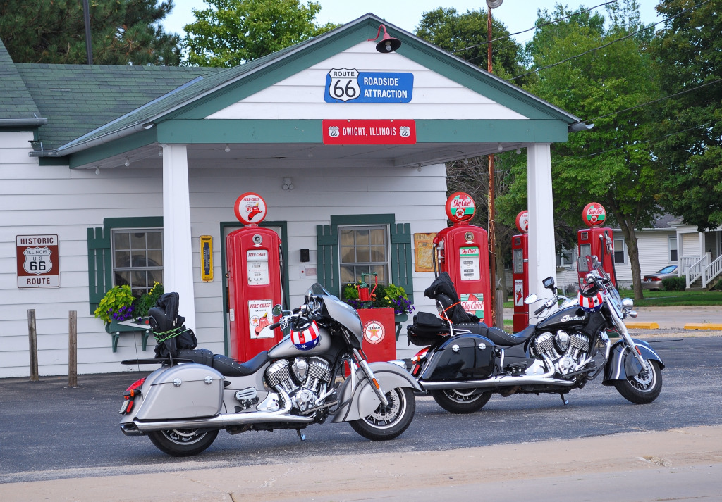 Old Texaco Gas Station, Route 66 jigsaw puzzle in Cars & Bikes puzzles on TheJigsawPuzzles.com
