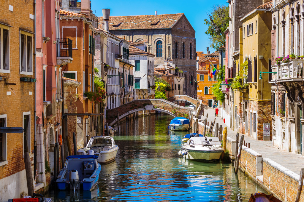 Venetian Cityscape jigsaw puzzle in Puzzle of the Day puzzles on TheJigsawPuzzles.com