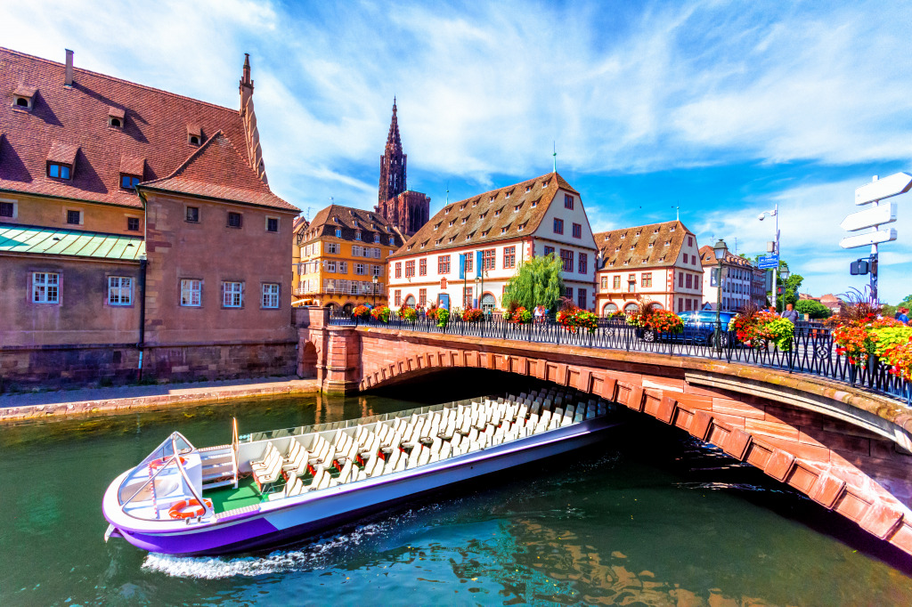 Historic Town of Strasbourg, France jigsaw puzzle in Bridges puzzles on TheJigsawPuzzles.com