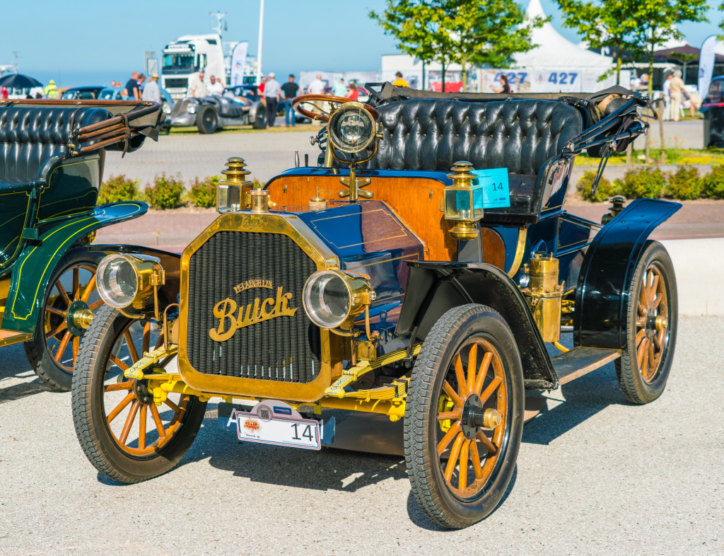 Buick Oldtimer jigsaw puzzle in Cars & Bikes puzzles on TheJigsawPuzzles.com