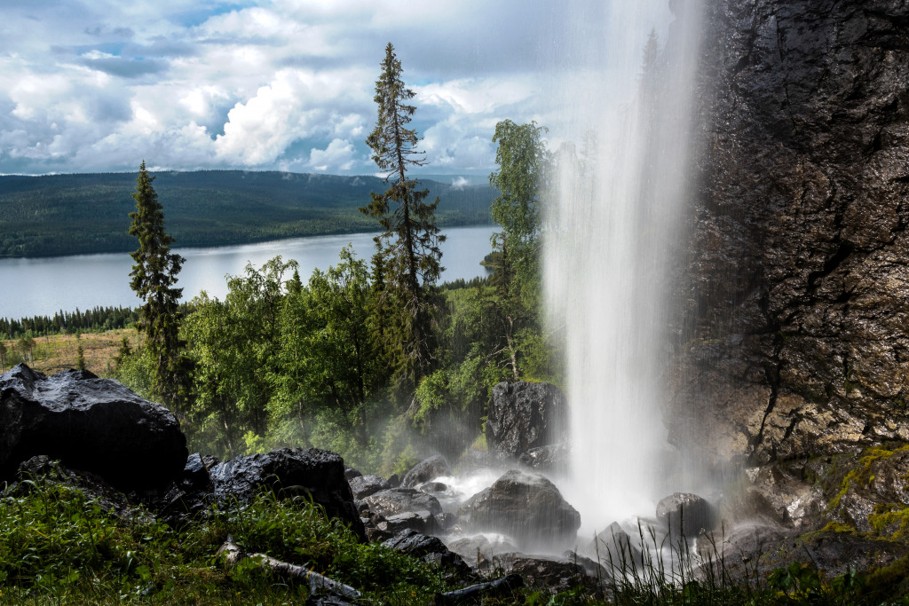 Mountain Waterfall in Lapland, Finland jigsaw puzzle in Waterfalls puzzles on TheJigsawPuzzles.com