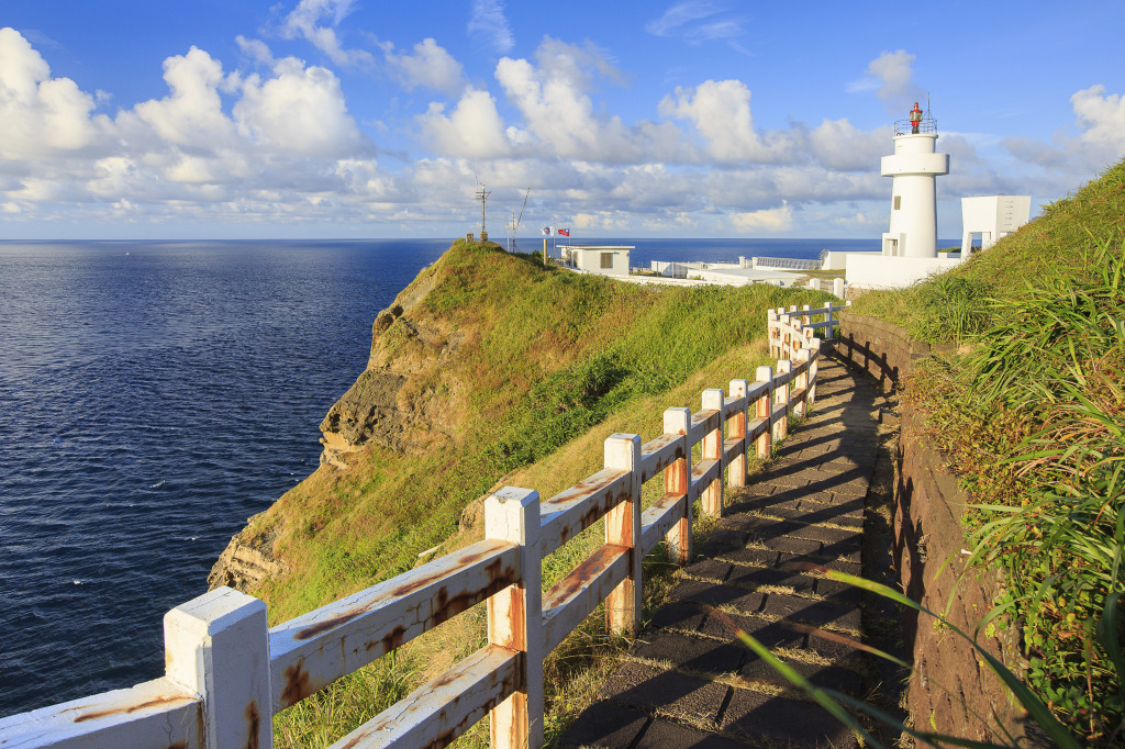 Bitoujiao Lighthouse, Taiwan jigsaw puzzle in Great Sightings puzzles on TheJigsawPuzzles.com