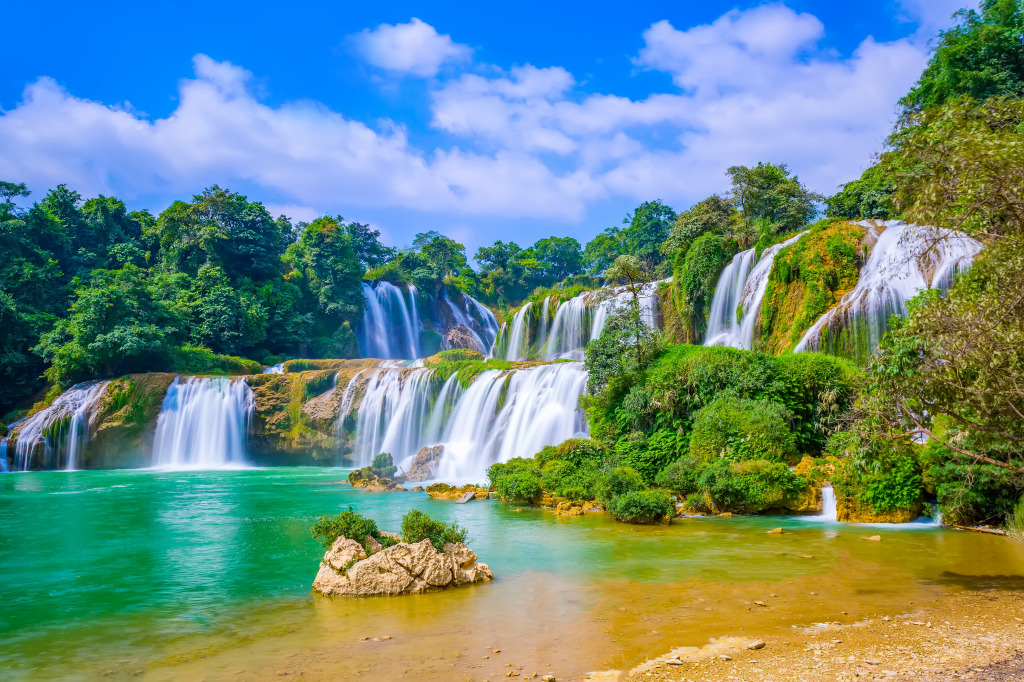 Ban Gioc-Detian Falls, Vietnam jigsaw puzzle in Waterfalls puzzles on TheJigsawPuzzles.com