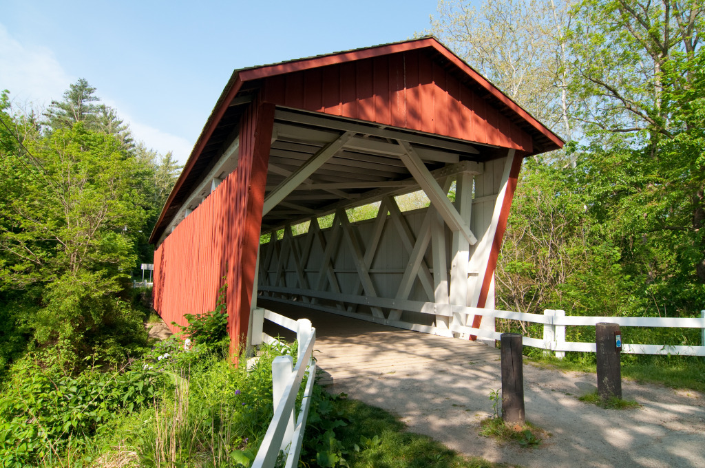 Everett Covered Bridge, Ohio jigsaw puzzle in Bridges puzzles on TheJigsawPuzzles.com