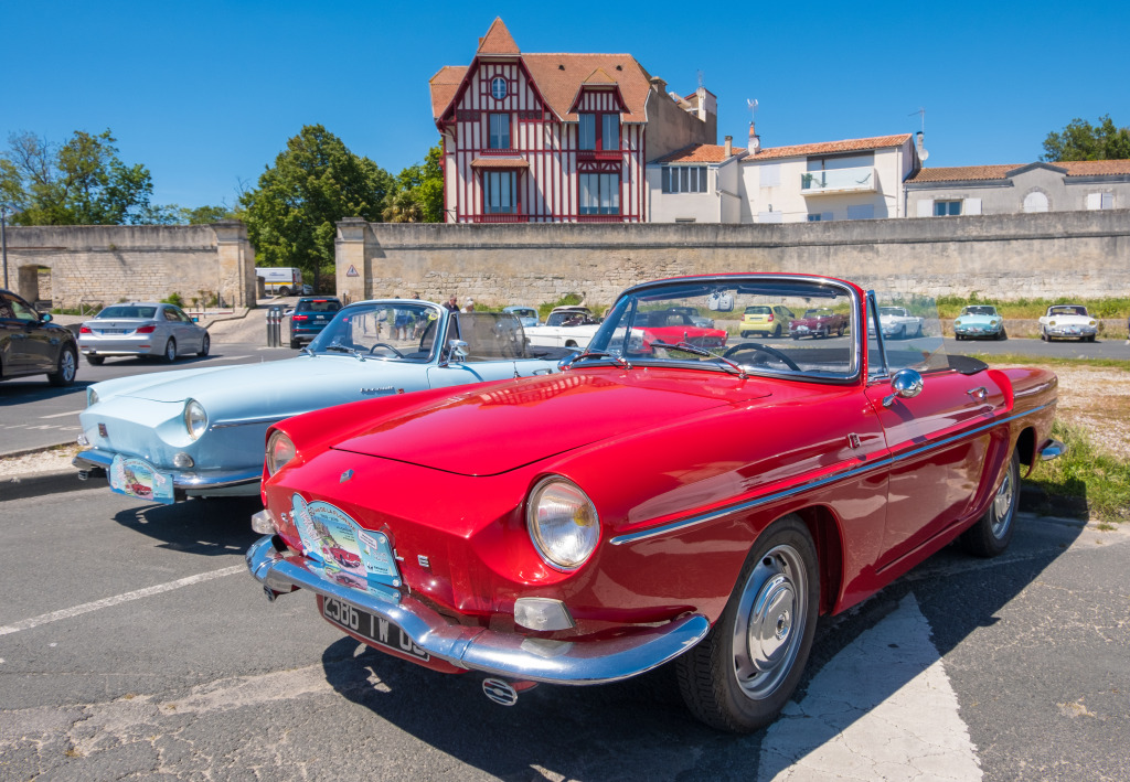 Car Show in La Rochelle, France jigsaw puzzle in Cars & Bikes puzzles on TheJigsawPuzzles.com