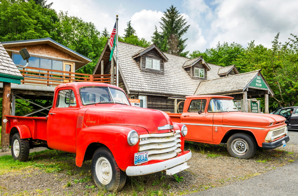 Red Pick Up Trucks, Forks, Washington jigsaw puzzle in Cars & Bikes puzzles on TheJigsawPuzzles.com