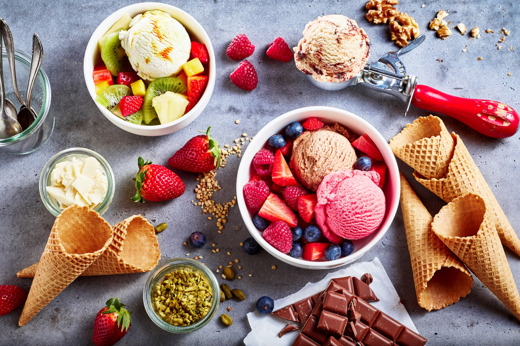 Ice Cream with Fruits jigsaw puzzle in Food & Bakery puzzles on TheJigsawPuzzles.com