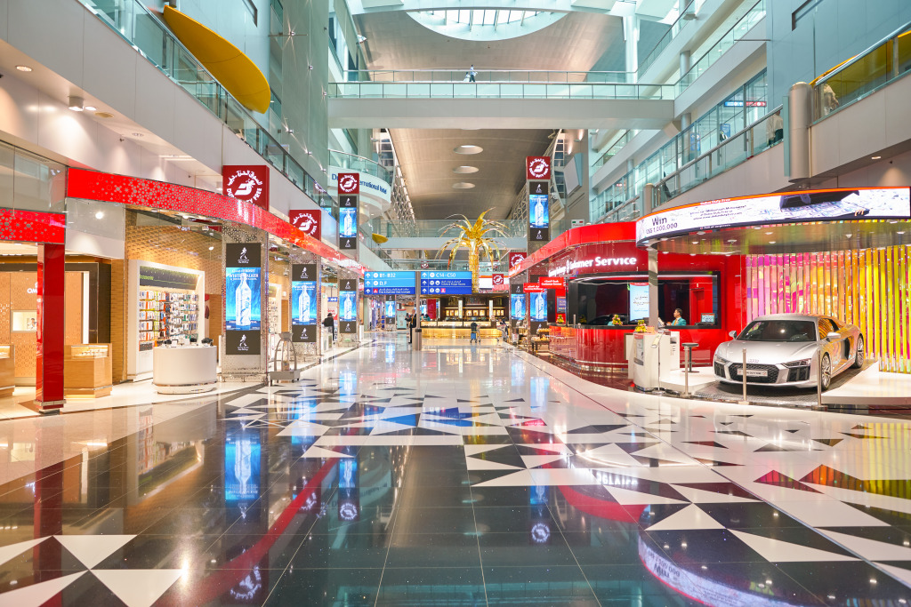 Dubai International Airport Interior jigsaw puzzle in Aviation puzzles on TheJigsawPuzzles.com