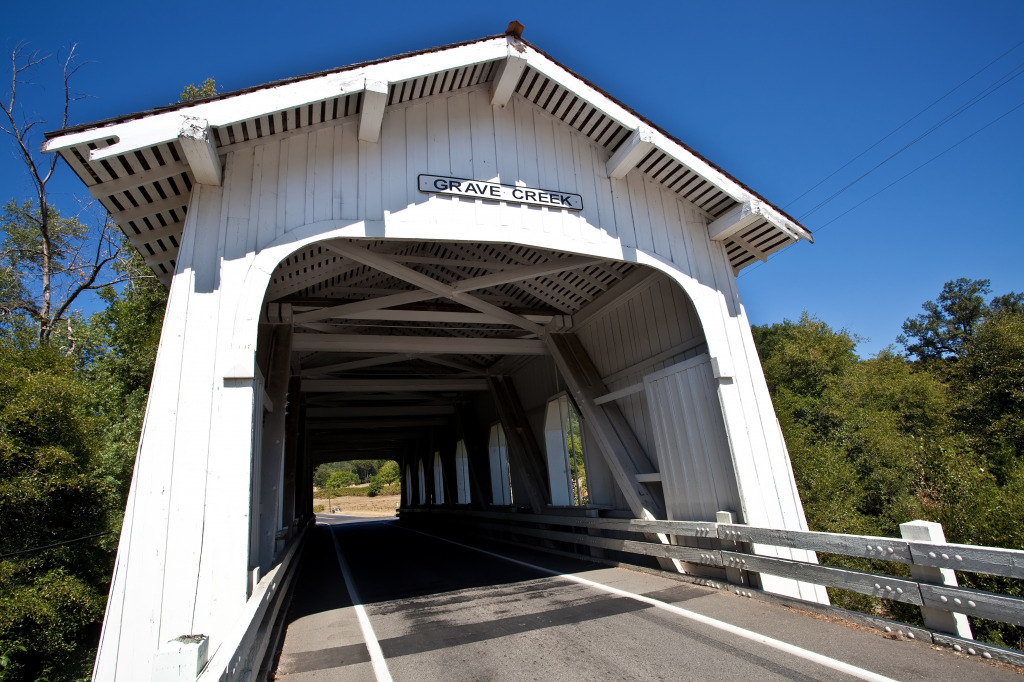 Grave Creek Covered Bridge, Oregon jigsaw puzzle in Bridges puzzles on TheJigsawPuzzles.com