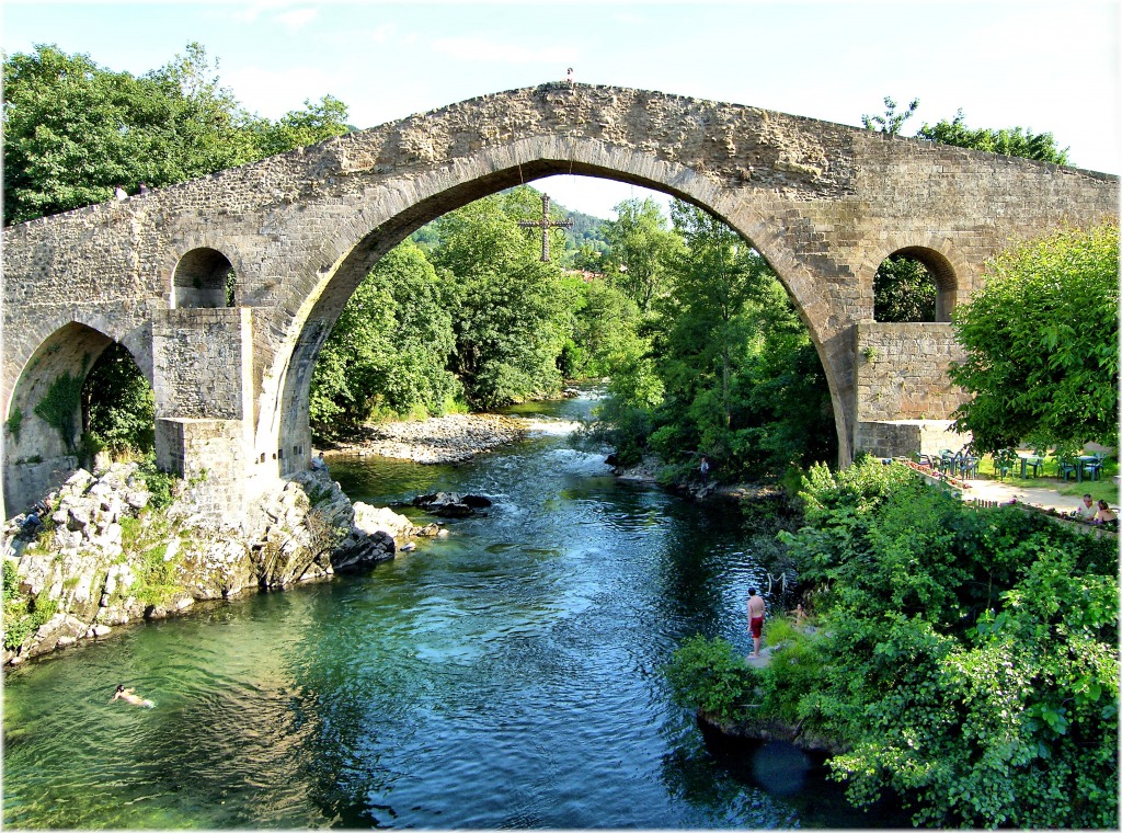 Ponte Romana de Cangas de Onis jigsaw puzzle in Bridges puzzles on TheJigsawPuzzles.com