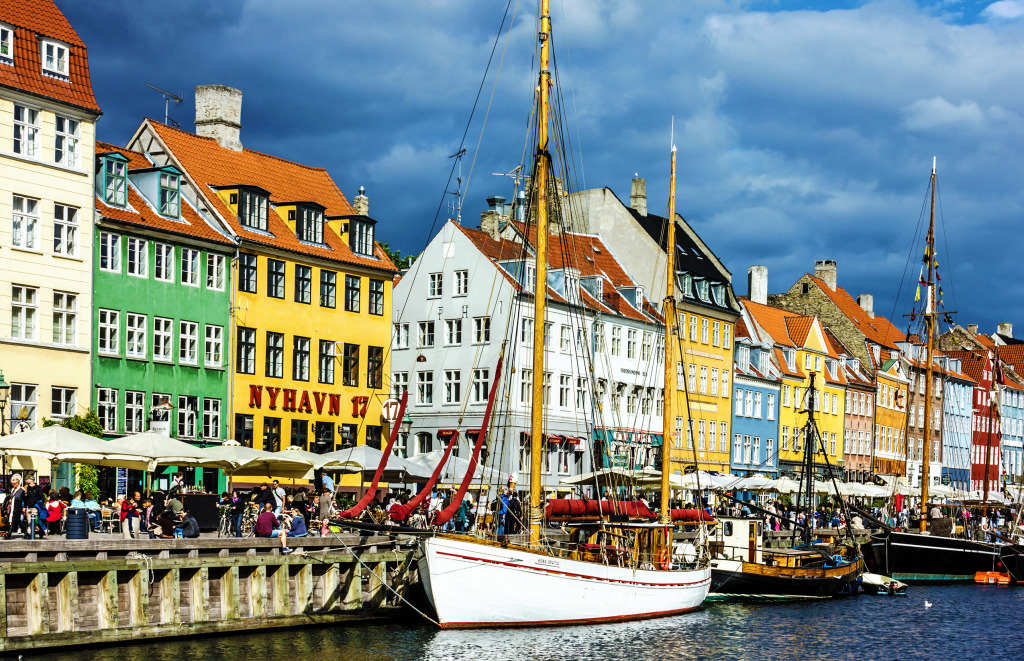 Nyhavn Seafront, Copenhagen, Denmark jigsaw puzzle in Street View puzzles on TheJigsawPuzzles.com