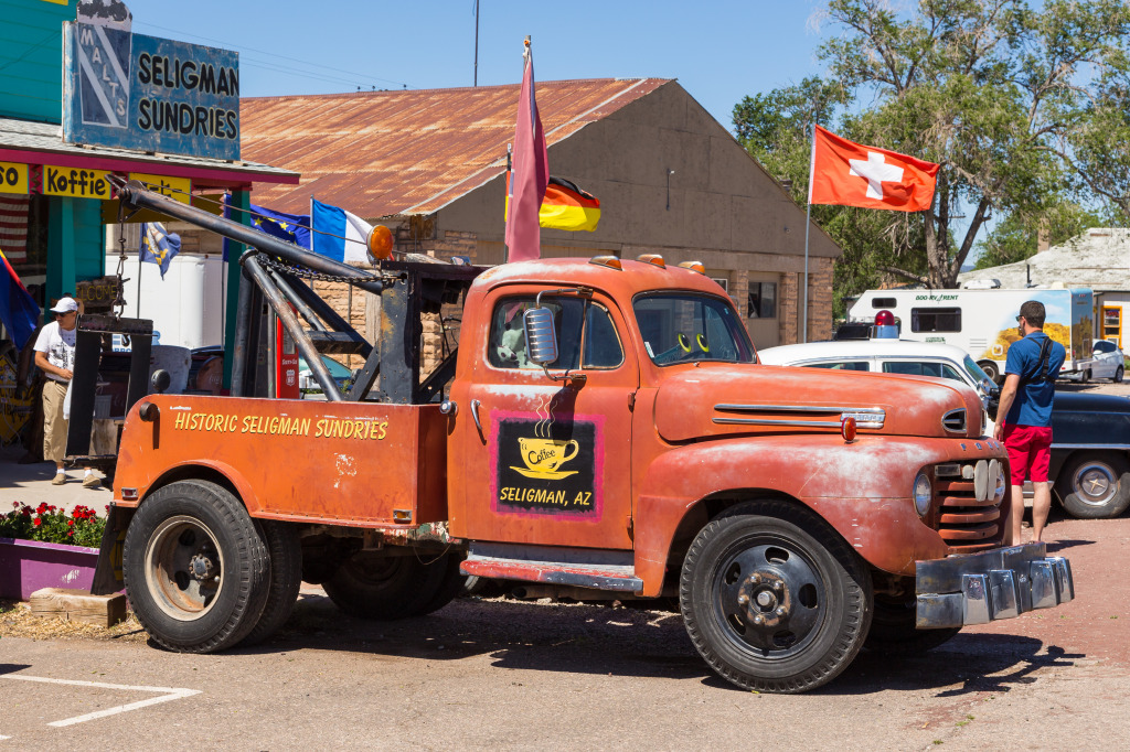 Route 66, Seligman, Arizona jigsaw puzzle in Cars & Bikes puzzles on TheJigsawPuzzles.com