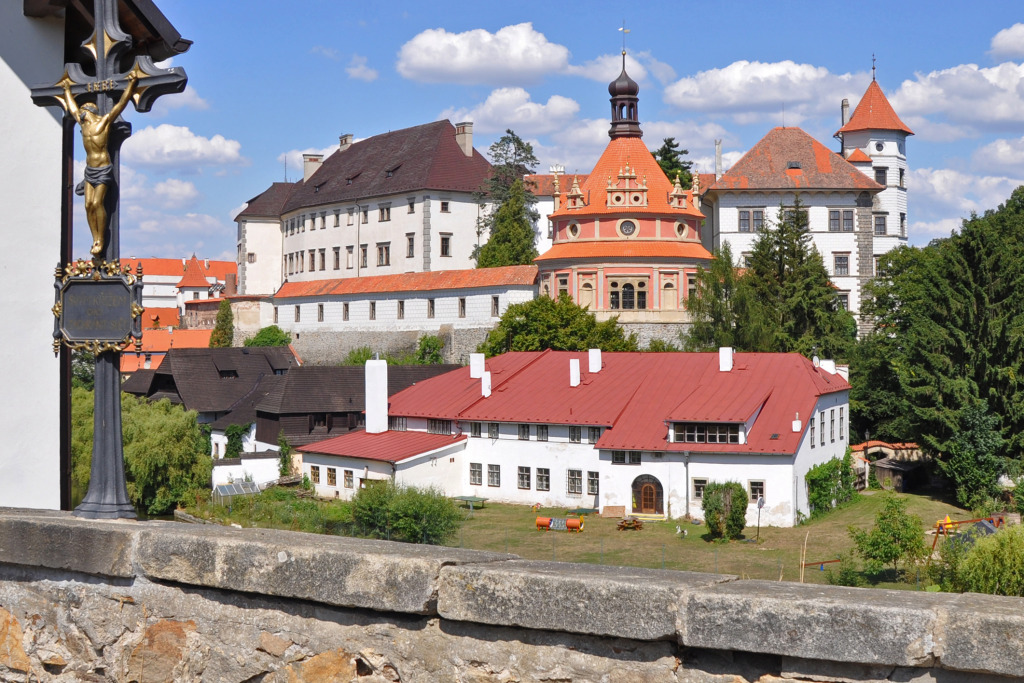 Jindrichuv Hradec, Czech Republic jigsaw puzzle in Castles puzzles on TheJigsawPuzzles.com