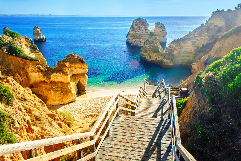 Praia do Camilo Beach, Portugal jigsaw puzzle in Great Sightings puzzles on TheJigsawPuzzles.com