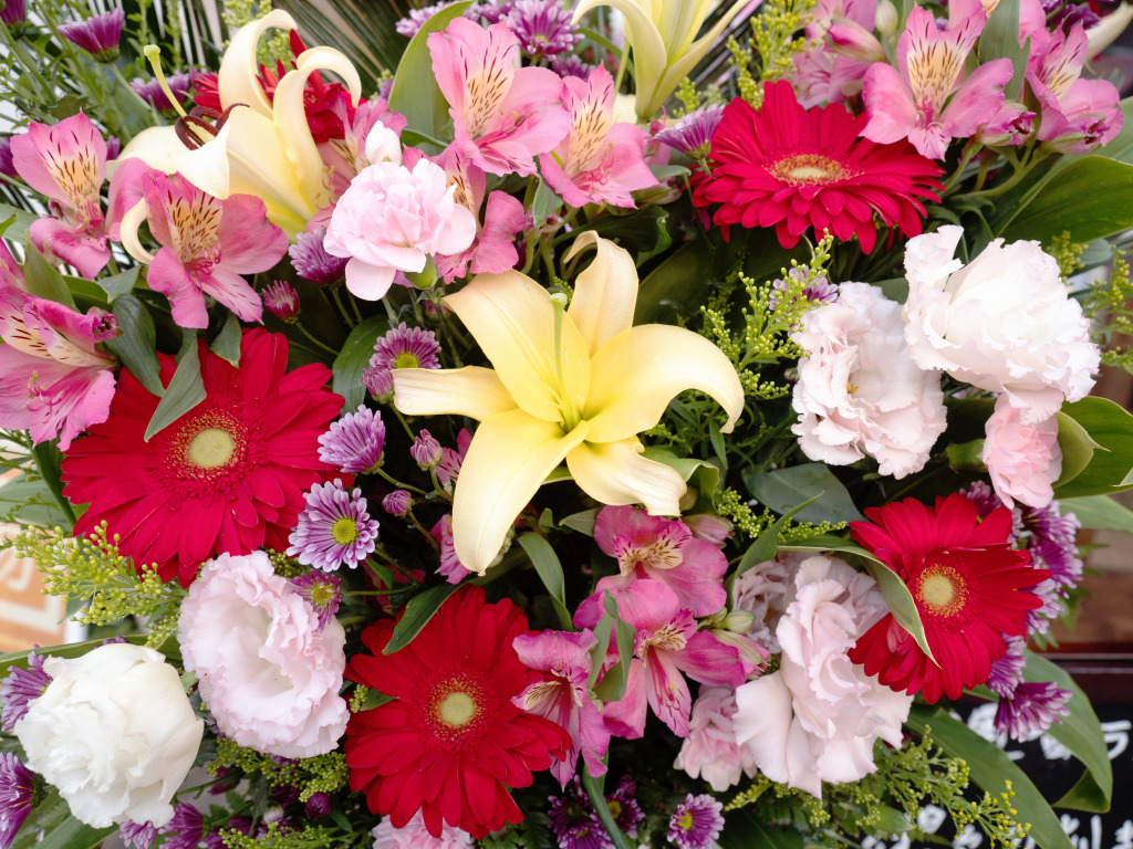 Floral Arrangement jigsaw puzzle in Flowers puzzles on TheJigsawPuzzles.com