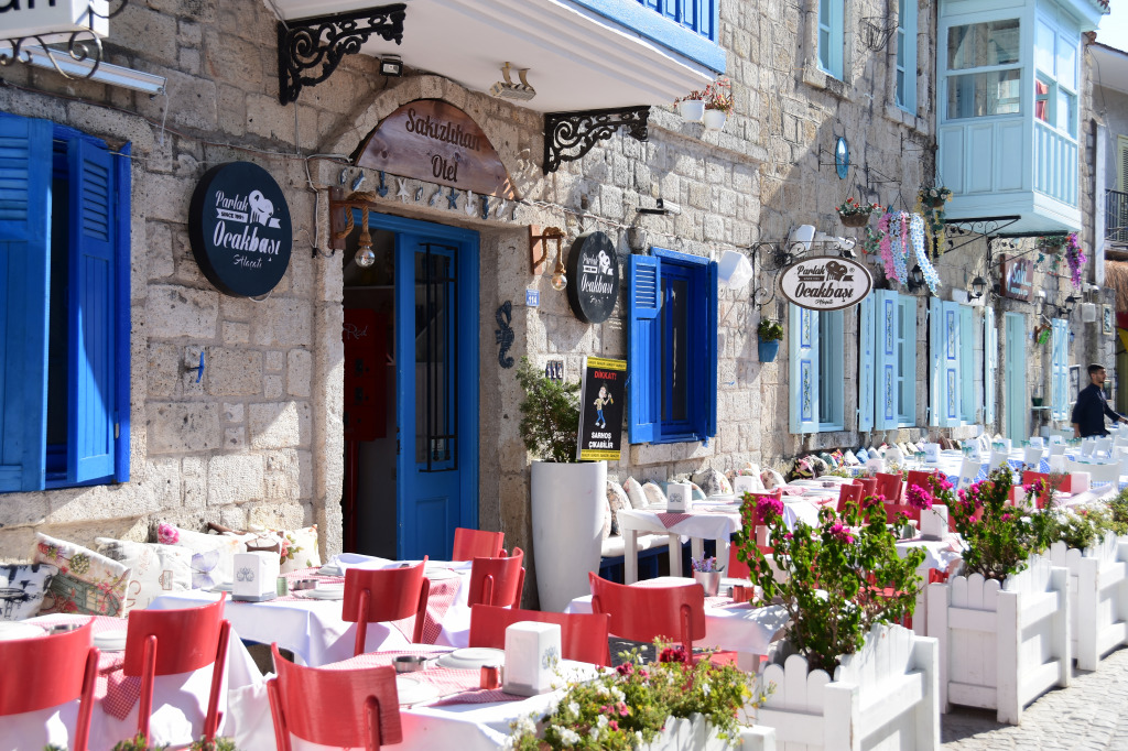 Street Restaurant in Alacati, Turkey jigsaw puzzle in Puzzle of the Day puzzles on TheJigsawPuzzles.com