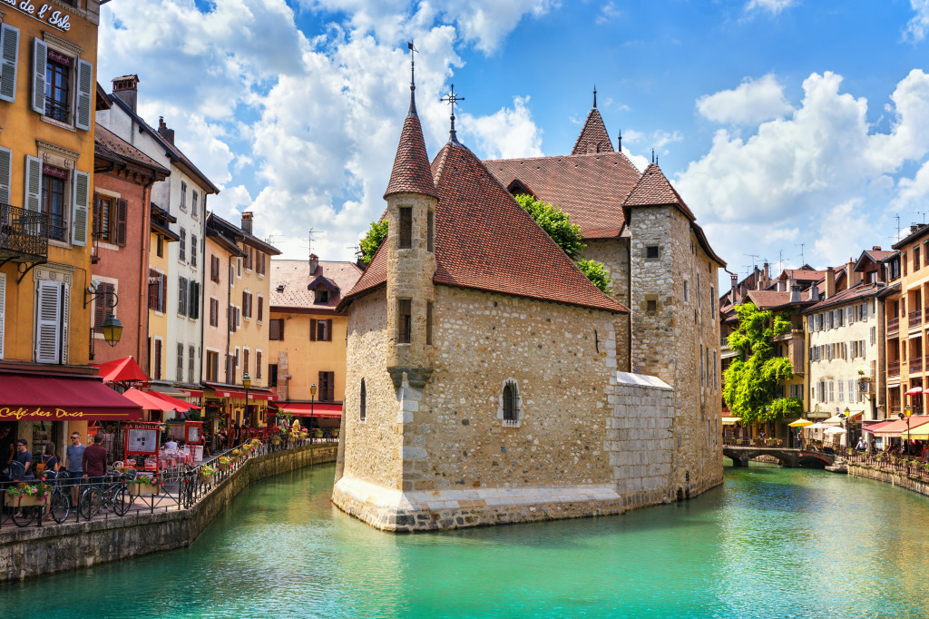 Castle on the Canal, Annecy, France jigsaw puzzle in Street View puzzles on TheJigsawPuzzles.com