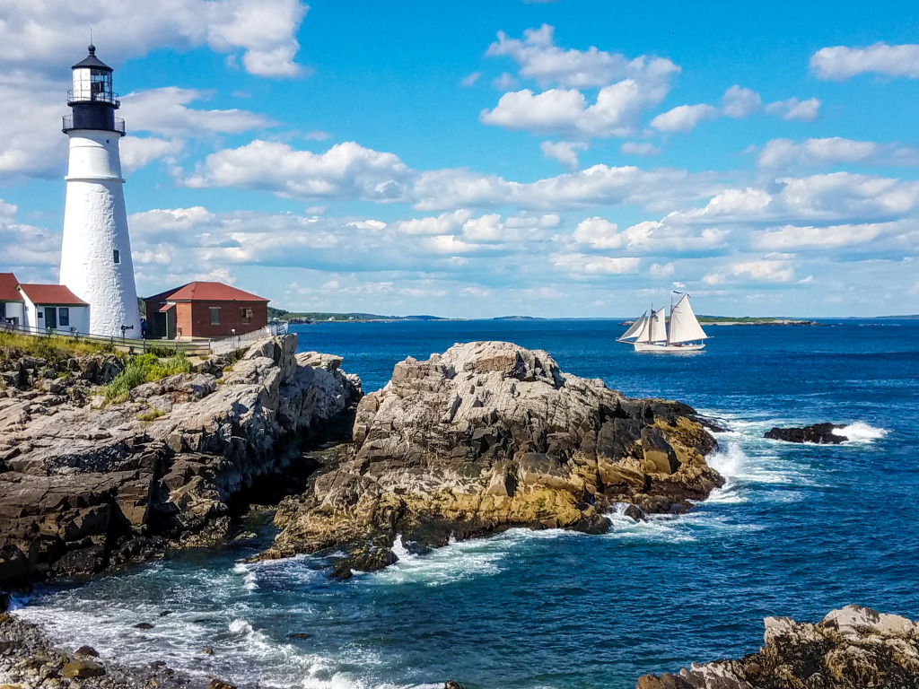 Portland Head Light, Cape Elizabeth, Maine jigsaw puzzle in Great Sightings puzzles on TheJigsawPuzzles.com