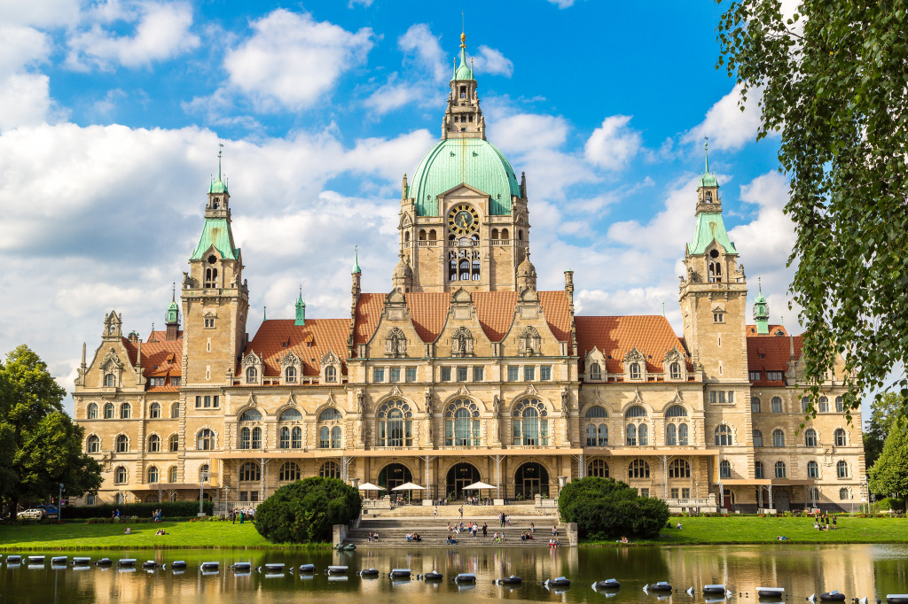 Hannover City Hall, Germany jigsaw puzzle in Castles puzzles on TheJigsawPuzzles.com