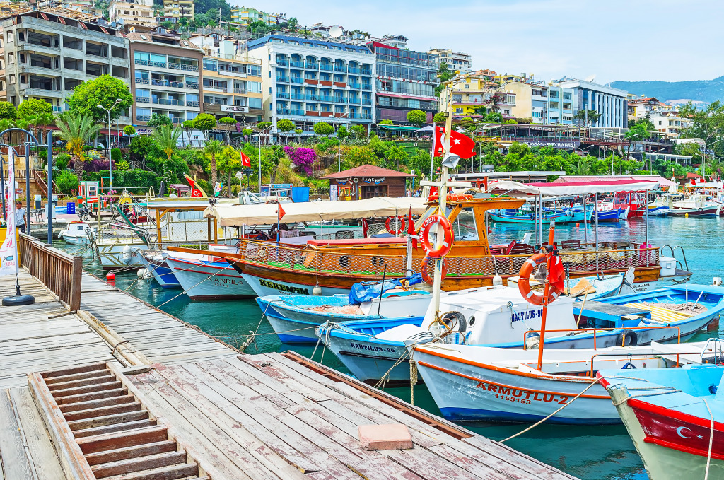 Alanya, Turkey jigsaw puzzle in Street View puzzles on TheJigsawPuzzles.com