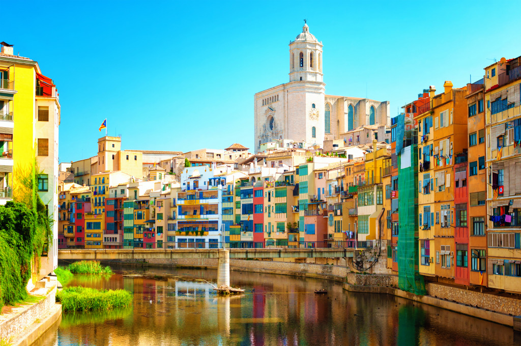 River Onyar in Girona, Catalonia, Spain jigsaw puzzle in Bridges puzzles on TheJigsawPuzzles.com