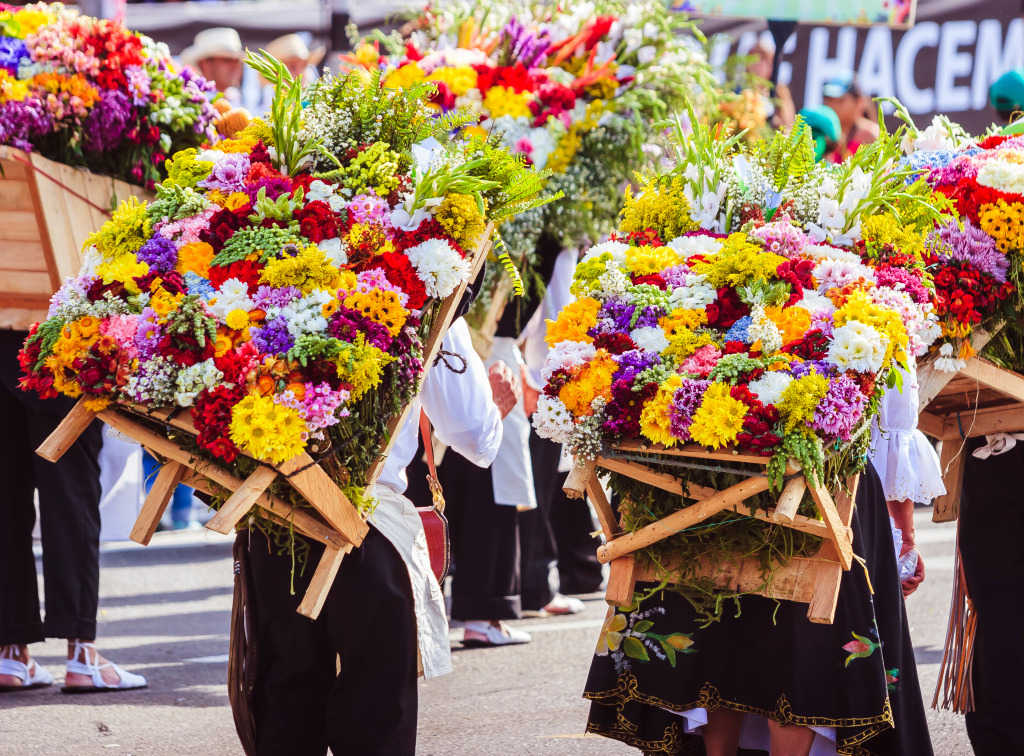 Silleteros Parade in Medellin, Colombia jigsaw puzzle in Flowers puzzles on TheJigsawPuzzles.com